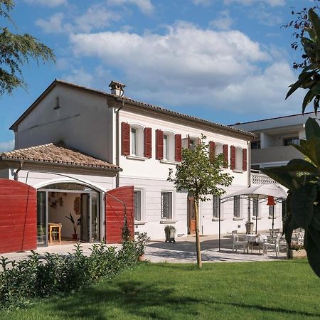 B&B Villa Ebe SantʼArcangelo di Romagna Екстериор снимка